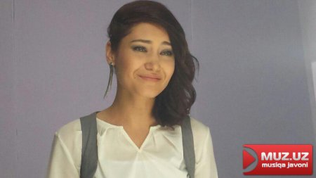 Tanish chexralar va yangi nom: Radio guruhi