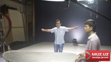 Tanish chexralar va yangi nom: Radio guruhi