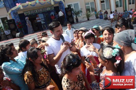 Hamma tatilda Sardor Rahimxon esa xalqimiz hizmatida