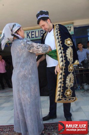 Hamma tatilda Sardor Rahimxon esa xalqimiz hizmatida