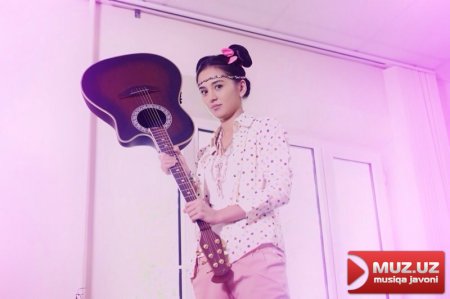 Sardor Rahimxon malikalarni o'ziga qaratmoqchi