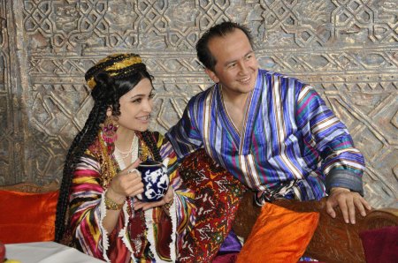 Abdulaziz Zokirovdan eski shlyagerning yangicha sayqali