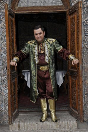 Abdulaziz Zokirovdan eski shlyagerning yangicha sayqali