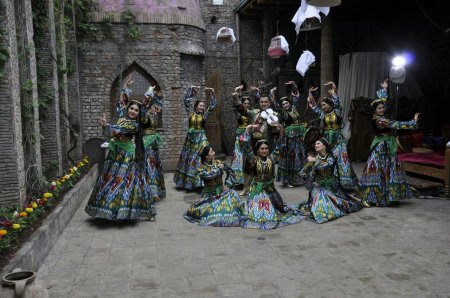 Abdulaziz Zokirovdan eski shlyagerning yangicha sayqali