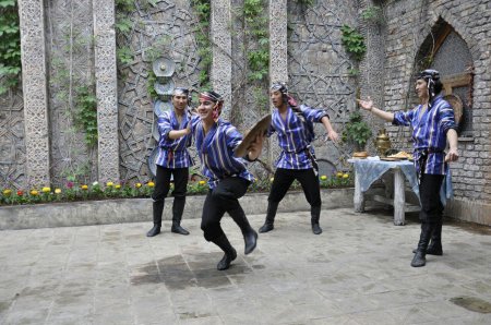 Abdulaziz Zokirovdan eski shlyagerning yangicha sayqali