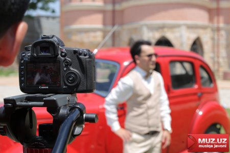 Botir Yaminovdan arazlagan kim?