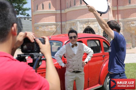 Botir Yaminovdan arazlagan kim?