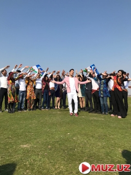 O'zbek nomin kuylagan Jasur Umirov